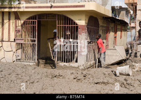 Gonaïves inondée après trois ouragans ont frappé Haïti en août 2008. Banque D'Images