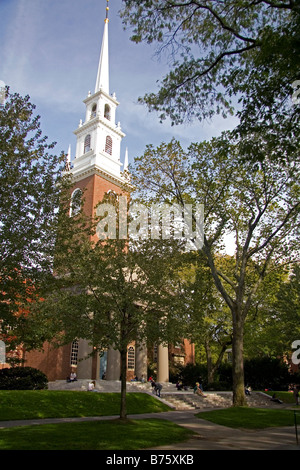 L'église du mémorial situé dans Harvard Yard à l'Université de Harvard à Cambridge Greater Boston Massachusetts USA Banque D'Images