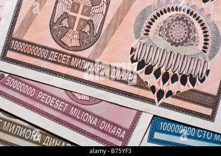 Billets de la Krajina, la Serbie au cours de la période d'hyperinflation, 1993. Cinquante millions de dollars à 10 milliards de dinars note Banque D'Images