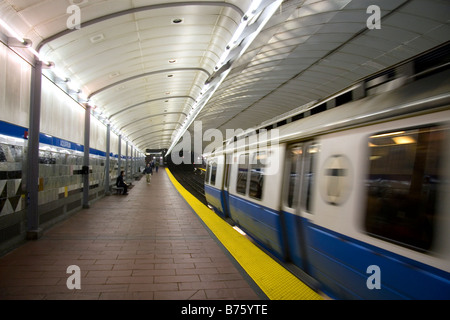 MBTA Blue Line subway à Boston Massachusetts USA Banque D'Images