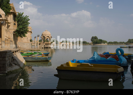 GADSISAR LAKE À JAISALMER, Rajasthan Banque D'Images