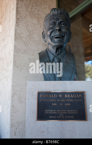 Buste du président Ronald Reagan à la bibliothèque Ronald Reagan à Simi Valley en Californie Banque D'Images