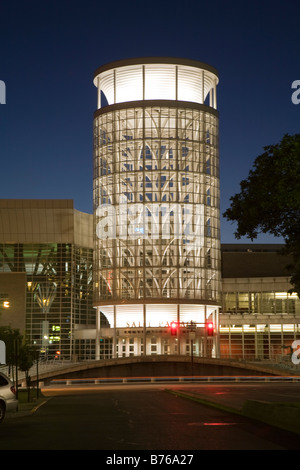 Centre de Congrès Salt Palace, S West Temple, Salt Lake City, Utah, USA la nuit Banque D'Images