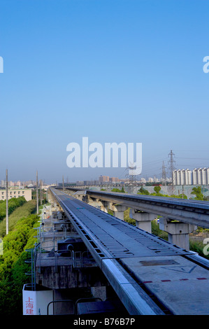 Train à sustentation magnétique de Shanghai Rail Banque D'Images