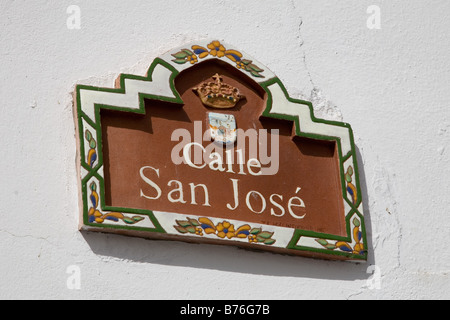 Plaque de rue en Altarnatejo Village, Andalousie, Espagne Banque D'Images