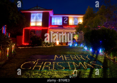 Les lumières de Noël décorant une maison à Melbourne, Australie Banque D'Images