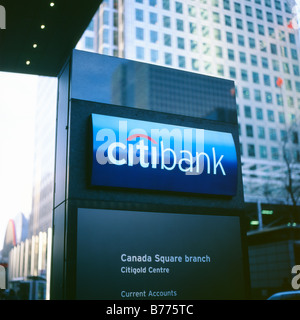 La banque américaine Citibank Canada signe Square situé dans le quartier financier à la Maison du Canada, Canary Wharf à Londres E14 UK Europe KATHY DEWITT Banque D'Images