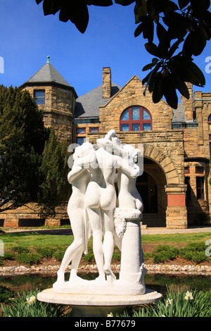 Statue et Mansion at Maymont Park, Richmond, Virginia, USA Banque D'Images