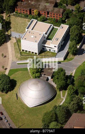 Photo aérienne, à côté de la synagogue juive, planétarium de la Ruhr, Bochum, Rhénanie du Nord-Westphalie, Allemagne, Europe Banque D'Images