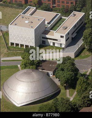 Photo aérienne, à côté de la synagogue juive, planétarium de la Ruhr, Bochum, Rhénanie du Nord-Westphalie, Allemagne, Europe Banque D'Images