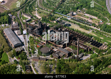 Photo aérienne, parc paysager Nord, industrial museum, autoroute A24, Duisburg, Ruhr, Rhénanie du Nord-Westphalie, Allemagne, Euro Banque D'Images