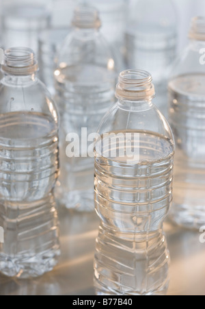 Bouteilles d'eau en plastique Banque D'Images