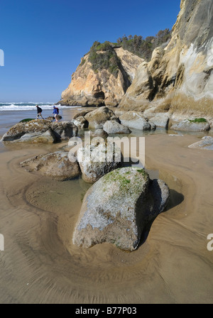 Plage, rochers, parc d'état de Hug Point, Oregon, USA, Amérique du Nord Banque D'Images