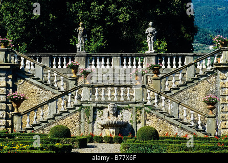 Villa Torrigiani di Camigliano, jardin de style baroque, la construction d'escalier, Lucca, Toscane, Italie, Europe Banque D'Images