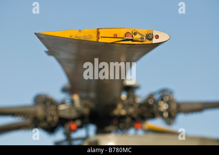 Sur un Rotorblade Royal Navy 'Sea King' hélicoptère de sauvetage Banque D'Images