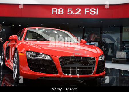 Détroit, Michigan l'Audi R8 V10 voiture de sport sur l'affichage à la North American International Auto Show Banque D'Images