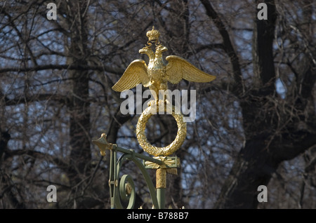 Close up of haut de lampe de rue sur Panteleimonovsky Bridge à Saint-Pétersbourg, Russie. Banque D'Images