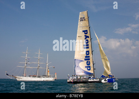 YACHTS participant à la Volvo Ocean Race 2008 À KOCHI, Kerala Banque D'Images