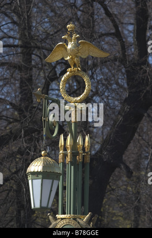 Close up of haut de lampe de rue sur Panteleimonovsky Bridge à Saint-Pétersbourg, Russie. Banque D'Images