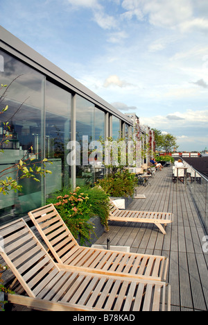 L'hôtel Bayerischer Hof à Promenadeplatz 2-6 Square, du toit-terrasse de l'Blue Spa, centre-ville, Munich, Haute-Bavière, Bavaria, Banque D'Images