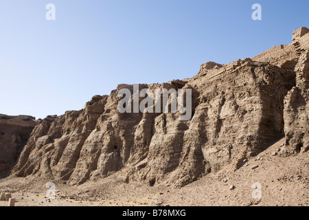 Vieux Royaume des murs à dire à proximité de Temple d'Edfou Edfou Egypte Banque D'Images