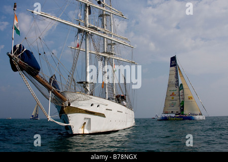 YACHTS participant à la Volvo Ocean Race 2008 À KOCHI, Kerala Banque D'Images