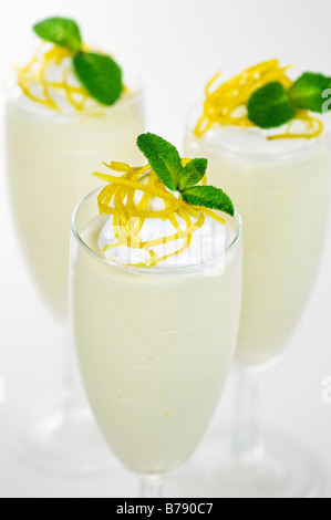 Lemon syllabub dessert Banque D'Images