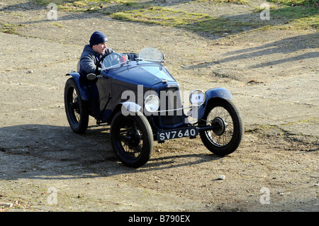 1930 Austin Sports Riley 1093cc CSECC Nouvelle Année tests de conduite Brooklands Janvier 2009 Banque D'Images