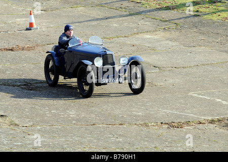 1930 Austin Sports Riley 1093cc CSECC Nouvelle Année tests de conduite Brooklands Janvier 2009 Banque D'Images