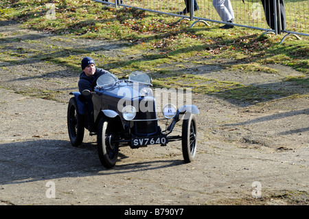 1930 Austin Sports Riley 1093cc CSECC Nouvelle Année tests de conduite Brooklands Janvier 2009 Banque D'Images