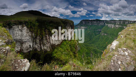 Canyon Fortaleza Parque Nacional da Serra Geral Rio Grande do Sul au Brésil Banque D'Images