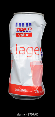 Plus grande valeur Tesco écrasé peut Banque D'Images