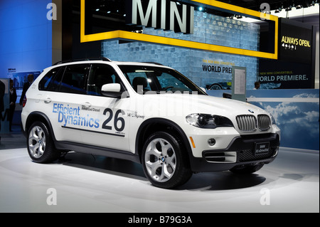 2009 BMW X5 xDrive 35D diesel SUV au 2009 North American International Auto Show de Detroit Michigan USA Banque D'Images