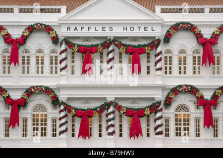 L'hôtel Raffles à Singapour, de décoration de Noël Banque D'Images