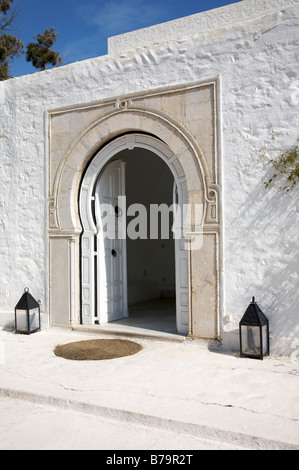 Porte avant et entrée de la Villa Sebastian, Hammamet, Tunisie, Afrique du Nord Banque D'Images