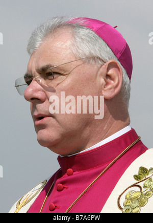 Mgr Gerhard Ludwig Müller, évêque de Ratisbonne et le diocèse Regensburg, Regensburg, Bavière, Allemagne, Europe Banque D'Images