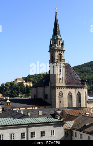 Église des franciscains, le couvent des Capucins à l'arrière, Salzbourg, Autriche, Europe Banque D'Images