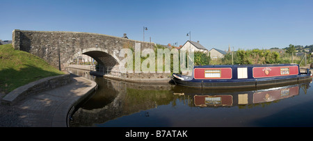 Monmouthshire et canal de Brecon Brecon Beacons National park de Brecon powys Pays de Galles UK dans le bassin du centre-ville Banque D'Images