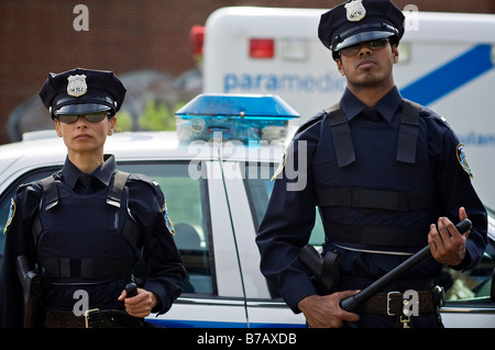 Portrait d'agents de police Banque D'Images