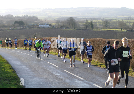 Coureurs dans une course sur route, UK Banque D'Images