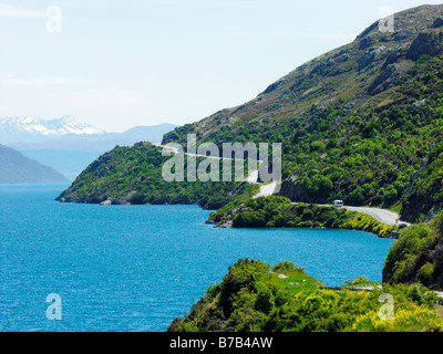 Route le long du lac Wakatipu Nouvelle-zélande Île du Sud Banque D'Images