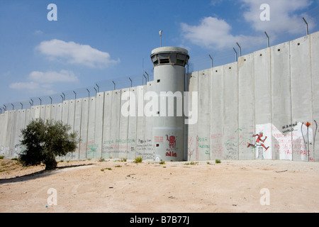 Clôture de sécurité israélienne en dehors de Bethléem en Cisjordanie Banque D'Images