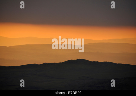 Coucher du soleil à partir de la bande de fer North Pennines Banque D'Images