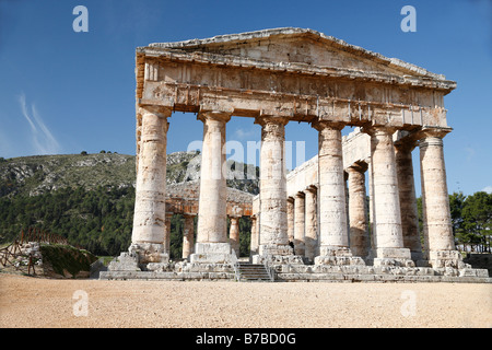 Le grec ancien temple de Ségeste en Sicile, Italie Banque D'Images