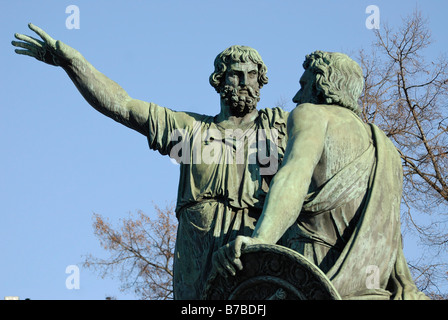 Close up of monument de deux citoyens russes minine et Pojarski Place Rouge Moscou Russie Banque D'Images