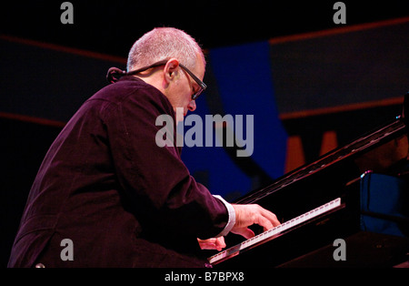 Renzo BAILINI LAURENCE sur piano pour KURT ELLING au 51e Festival de jazz de Monterey Monterey Californie Banque D'Images