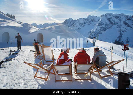 Le White Lounge Cafe Ahorn montagne Mayrhofen Autriche Banque D'Images