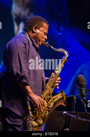 WAYNE SHORTER joue avec son saxophone quartet au 51e Festival de jazz de Monterey Monterey Californie Banque D'Images