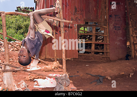 Général des scènes dans et autour de Kibera, le 2ème plus grand bidonville d'Afrique après Soweto. Kibera, Nairobi. Banque D'Images