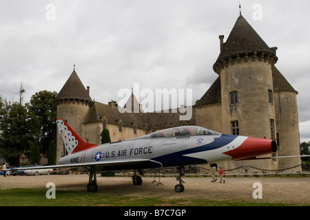 Musée Château de Savigny-lès-Beaune, Côte d'Or France. Collection de voitures de rallye Renault sur l'exposition. Fiat Abarth sports voitures de course Banque D'Images